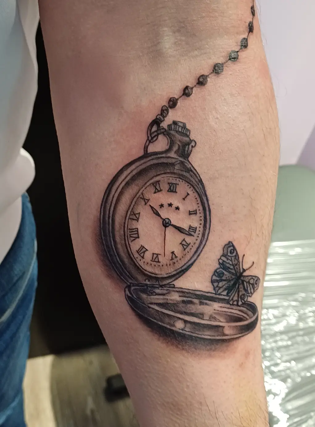 Montre à gousset en tatouage